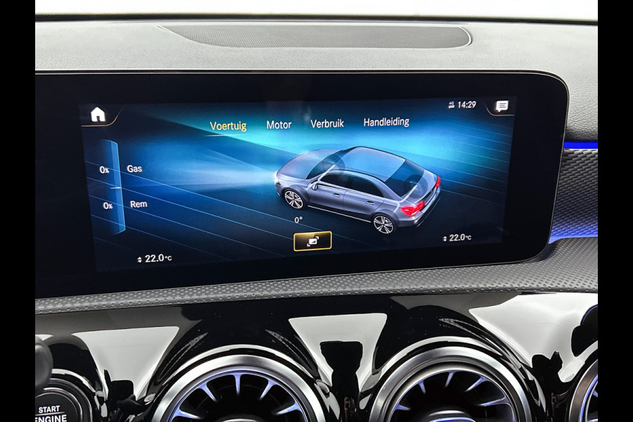 Mercedes-Benz A-Klasse 180 Business Solution Luxury Ledkoplampen | Achteruitrijcamera | Sfeerverlichting | Spiegelpakket. Inclusief 24 maanden Mercedes-Benz Certified garantie voor Europa.
