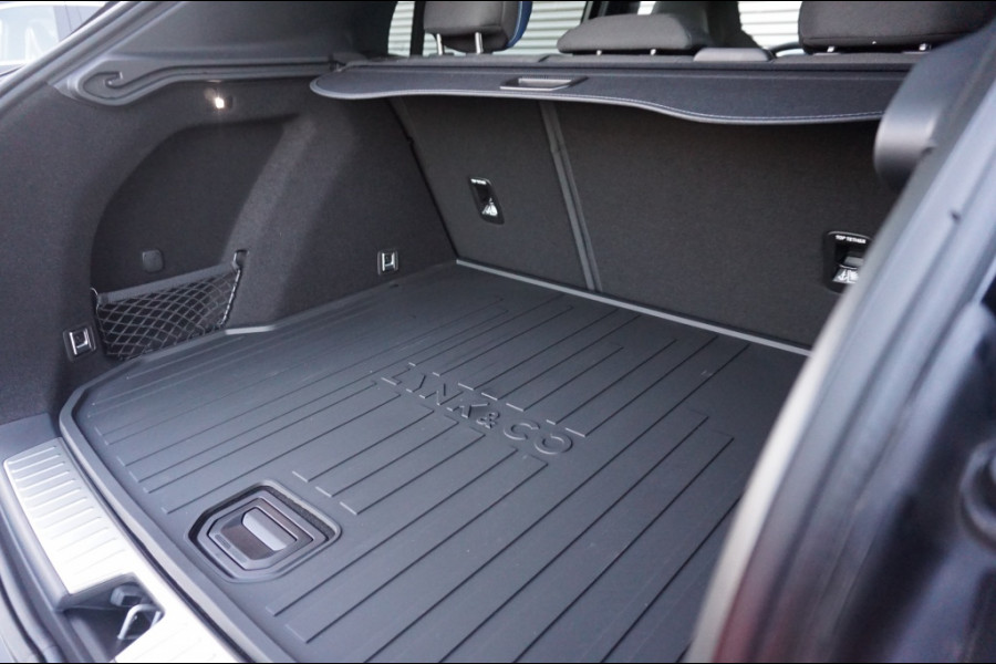 Lynk & Co 01 262PK PHEV NIEUW!! | ADAPTIVE | AFN. TREKHAAK | ZWARTE HEMEL