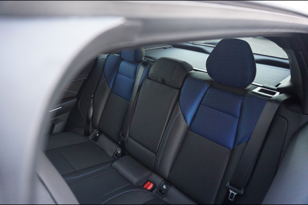 Lynk & Co 01 262PK PHEV NIEUW!! | ADAPTIVE | AFN. TREKHAAK | ZWARTE HEMEL