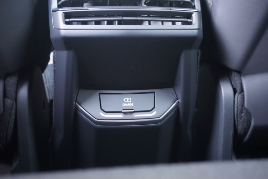 Lynk & Co 01 262PK PHEV NIEUW!! | ADAPTIVE | AFN. TREKHAAK | ZWARTE HEMEL