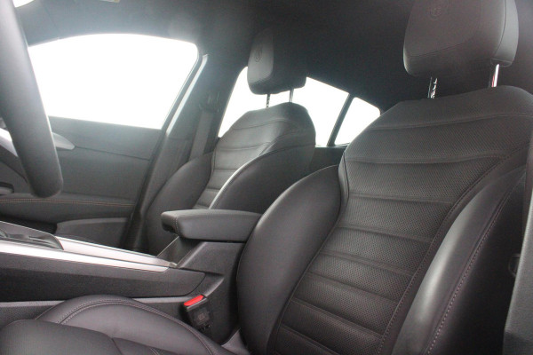 Alfa Romeo Tonale 1.5T 160PK Hybrid VELOCE | PANORAMISCH SCHUIF/KANTEL DAK | PREMIUM PACK: LEDEREN BEKLEDING/GEVENTILEERDE VOORSTOELEN/4-VOUDIG ELEKTRISCH VERSTELBARE LENDESTEUN VOORSTOELEN/HOOGGLANS ZWARTE RAAMOMLIJSTING/AMBIENT LIGHTING | TECHNOLOGY PACK: PARKEERWAARSCHUWING VOOR EN ACHTER/360° CAMERA/AUTOMATISCH INPARKEREN/ AUTONOMOUS DRIVING LEVEL 2: ADAPTIVE CRUISE CONTROL/LANE CENTERING ASSIST/TRAFFIC JAM ASSIST DODEHOEK DETECTIE AUTOMATISCH DIMMENDE BUITENSPIEGELS ELEKTRISCH BEDIENBARE ACHTERKLEP | WINTERPACK: STOELVERWARMING VOOR/STUURVERWARMING/VERWARMBARE RUITENSPROEIERS | HAR