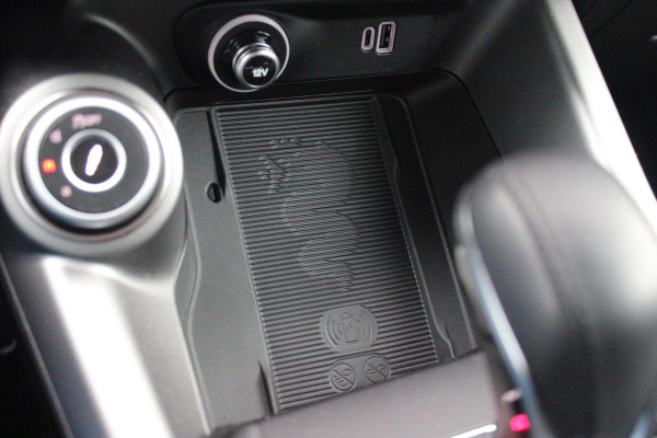 Alfa Romeo Tonale 1.5T 160PK Hybrid VELOCE | PANORAMISCH SCHUIF/KANTEL DAK | PREMIUM PACK: LEDEREN BEKLEDING/GEVENTILEERDE VOORSTOELEN/4-VOUDIG ELEKTRISCH VERSTELBARE LENDESTEUN VOORSTOELEN/HOOGGLANS ZWARTE RAAMOMLIJSTING/AMBIENT LIGHTING | TECHNOLOGY PACK: PARKEERWAARSCHUWING VOOR EN ACHTER/360° CAMERA/AUTOMATISCH INPARKEREN/ AUTONOMOUS DRIVING LEVEL 2: ADAPTIVE CRUISE CONTROL/LANE CENTERING ASSIST/TRAFFIC JAM ASSIST DODEHOEK DETECTIE AUTOMATISCH DIMMENDE BUITENSPIEGELS ELEKTRISCH BEDIENBARE ACHTERKLEP | WINTERPACK: STOELVERWARMING VOOR/STUURVERWARMING/VERWARMBARE RUITENSPROEIERS | HAR