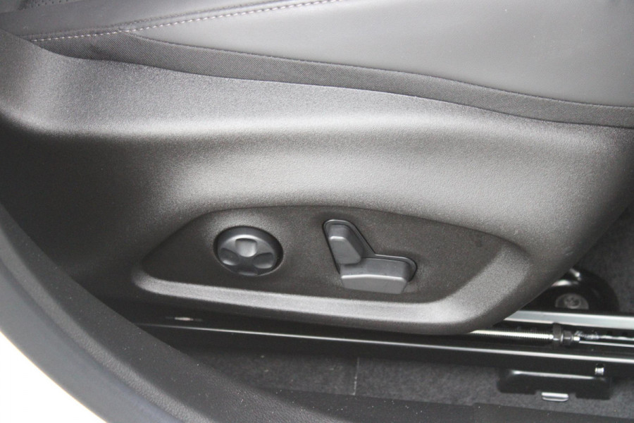 Alfa Romeo Tonale 1.5T 160PK Hybrid VELOCE | PANORAMISCH SCHUIF/KANTEL DAK | PREMIUM PACK: LEDEREN BEKLEDING/GEVENTILEERDE VOORSTOELEN/4-VOUDIG ELEKTRISCH VERSTELBARE LENDESTEUN VOORSTOELEN/HOOGGLANS ZWARTE RAAMOMLIJSTING/AMBIENT LIGHTING | TECHNOLOGY PACK: PARKEERWAARSCHUWING VOOR EN ACHTER/360° CAMERA/AUTOMATISCH INPARKEREN/ AUTONOMOUS DRIVING LEVEL 2: ADAPTIVE CRUISE CONTROL/LANE CENTERING ASSIST/TRAFFIC JAM ASSIST DODEHOEK DETECTIE AUTOMATISCH DIMMENDE BUITENSPIEGELS ELEKTRISCH BEDIENBARE ACHTERKLEP | WINTERPACK: STOELVERWARMING VOOR/STUURVERWARMING/VERWARMBARE RUITENSPROEIERS | HAR