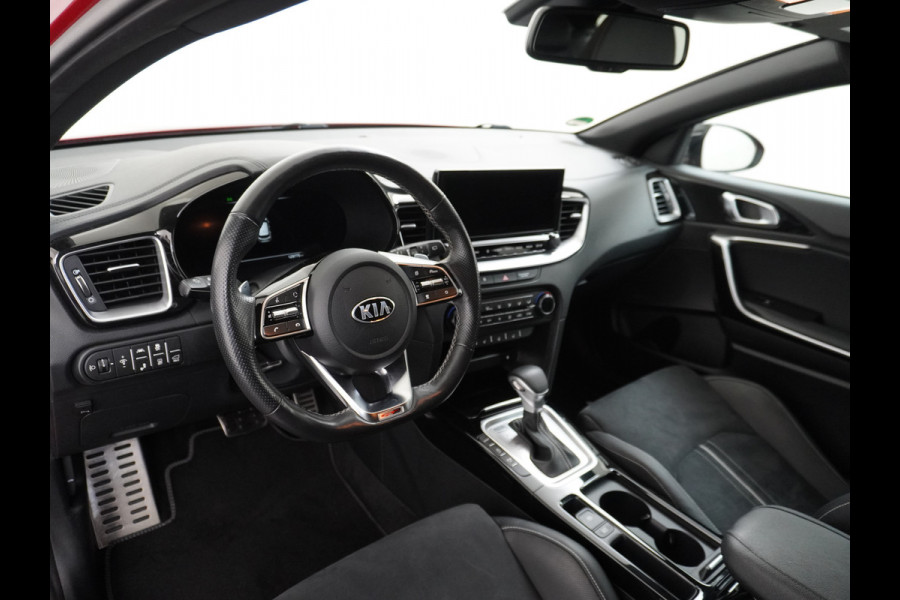 Kia ProCeed 1.5T 160PK AUT-7 GT-Plus Line MHEV Virtual Cockpit Navi Camera Ecc Apple Carplay Android Auto Adap.Cruise Stoel+Bank+Stuurverwar Keyless DAB Lmv 18" Led Dodehoekdetector Rijstrooksensor met correctie Elek.Achterklep Verkeersbord detectie Uitparkeer waarschuwing Zeer compleet! 1e Eigenaar Origineel Nederlandse Auto €37.000,- nieuw