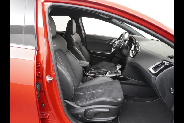 Kia ProCeed 1.5T 160PK AUT-7 GT-Plus Line MHEV Virtual Cockpit Navi Camera Ecc Apple Carplay Android Auto Adap.Cruise Stoel+Bank+Stuurverwar Keyless DAB Lmv 18" Led Dodehoekdetector Rijstrooksensor met correctie Elek.Achterklep Verkeersbord detectie Uitparkeer waarschuwing Zeer compleet! 1e Eigenaar Origineel Nederlandse Auto €37.000,- nieuw