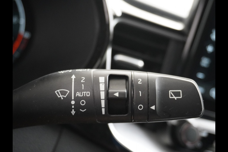 Kia ProCeed 1.5T 160PK AUT-7 GT-Plus Line MHEV Virtual Cockpit Navi Camera Ecc Apple Carplay Android Auto Adap.Cruise Stoel+Bank+Stuurverwar Keyless DAB Lmv 18" Led Dodehoekdetector Rijstrooksensor met correctie Elek.Achterklep Verkeersbord detectie Uitparkeer waarschuwing Zeer compleet! 1e Eigenaar Origineel Nederlandse Auto €37.000,- nieuw