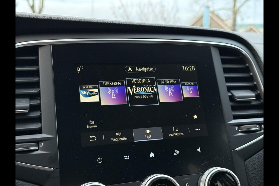 Renault MEGANE Estate 1.3 TCe 140 Equilibre | Navi | ECC | LMV |