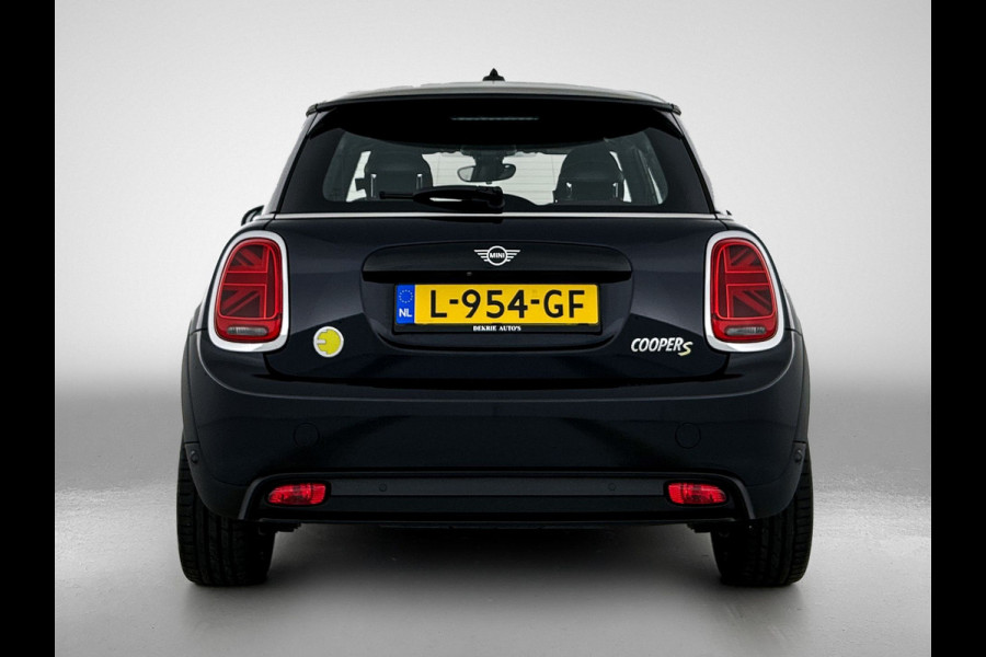 MINI Mini Electric S MINI Yours 135KW / 33 kWh SOH 100% Comfort plus / Driving Ass. / Leder / Navigatie / Pdc+Camera / Harman Kardon / 100% Elektrisch, 100% Stijlvol / Apk 05-2027