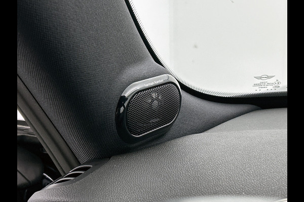 MINI Mini Electric S MINI Yours 135KW / 33 kWh SOH 100% Comfort plus / Driving Ass. / Leder / Navigatie / Pdc+Camera / Harman Kardon / 100% Elektrisch, 100% Stijlvol / Apk 05-2027