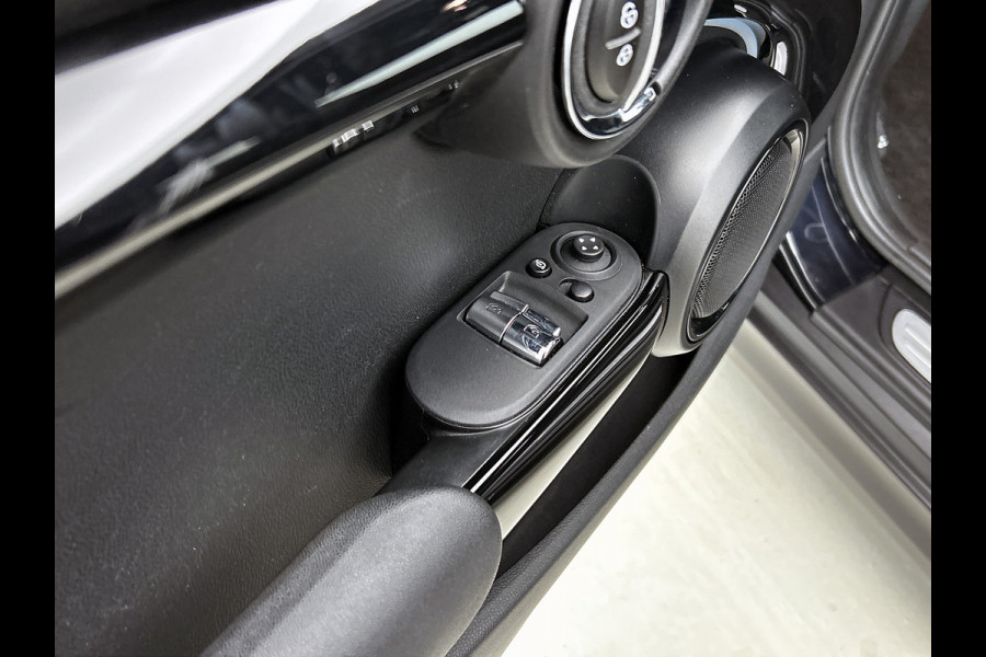 MINI Mini Electric S MINI Yours 135KW / 33 kWh SOH 100% Comfort plus / Driving Ass. / Leder / Navigatie / Pdc+Camera / Harman Kardon / 100% Elektrisch, 100% Stijlvol / Apk 05-2027