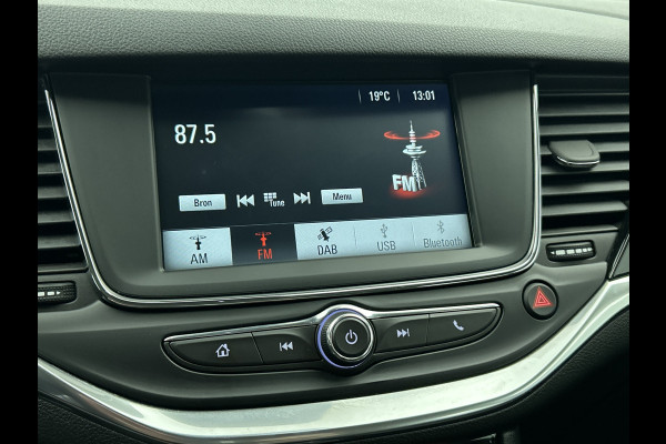 Opel Astra Sports Tourer 1.4T Automaat 146PK Elegance / Pdc+Camera / Airco / Radio-Multimedia Dab. / Navigatie / Apk 11-2027