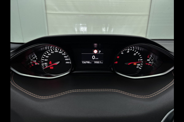 Peugeot 308 SW 1.5 HDi 131PK Automaat GT-Line / Panoramadak / Trekhaak / Xenon / Airco-ecc /  1/2 Leder / Apk 03-2026