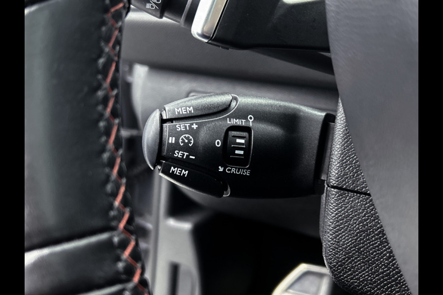 Peugeot 308 SW 1.5 HDi 131PK Automaat GT-Line / Panoramadak / Trekhaak / Xenon / Airco-ecc /  1/2 Leder / Apk 03-2026