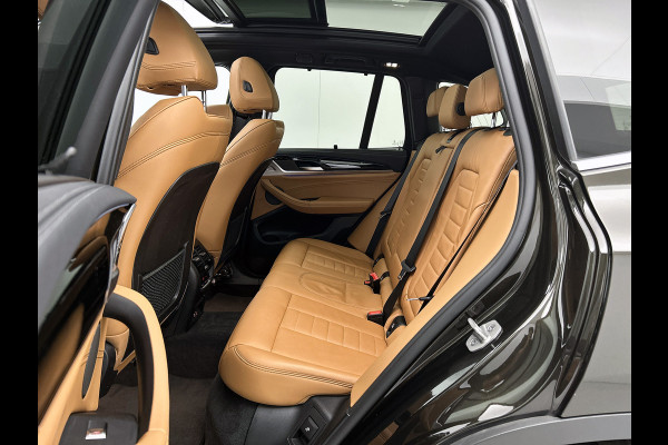 BMW X3 xDrive30e eDrive Edition Panoramadak / Trekhaak / Leder-Sport / Pdc+Camera / Stoel-Stuurverwarming / Harman Kardon / NL auto / Apk 09-2026