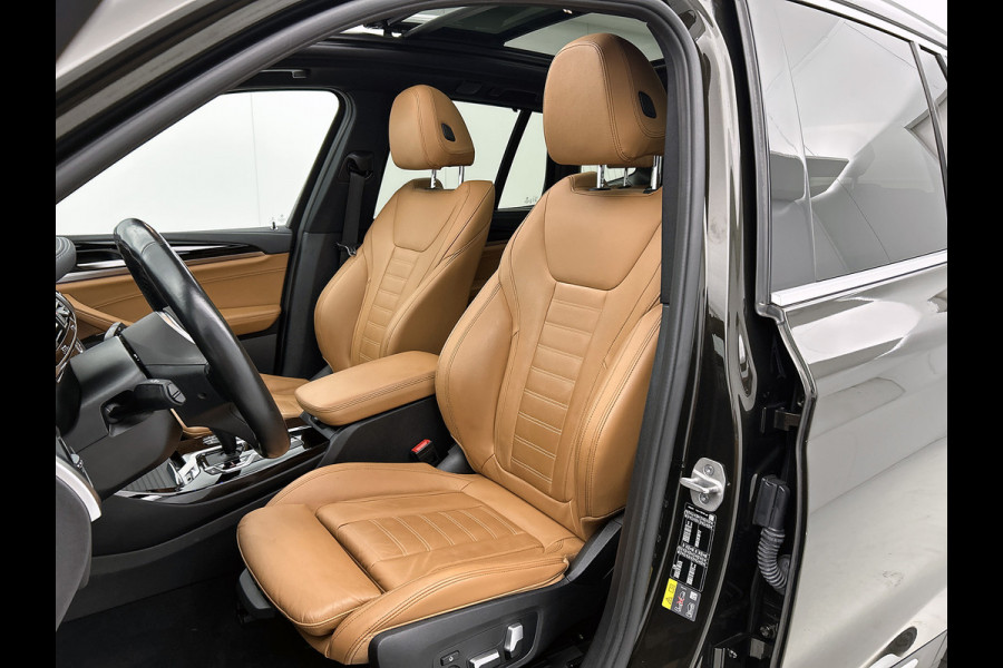 BMW X3 xDrive30e eDrive Edition Panoramadak / Trekhaak / Leder-Sport / Pdc+Camera / Stoel-Stuurverwarming / Harman Kardon / NL auto / Apk 09-2026