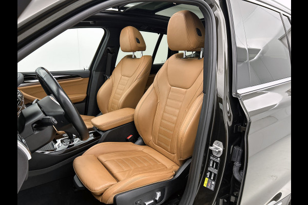 BMW X3 xDrive30e eDrive Edition Panoramadak / Trekhaak / Leder-Sport / Pdc+Camera / Stoel-Stuurverwarming / Harman Kardon / NL auto / Apk 09-2026