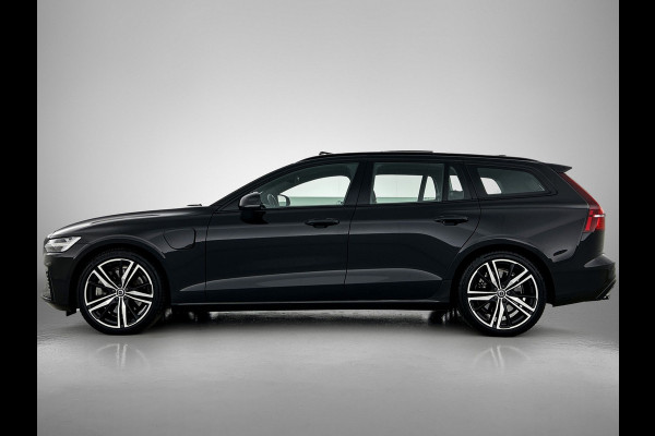 Volvo V60 2.0 T8 Hybride SOH 94% AWD R-Design / Panoramadak / Leder / Navigatie / Adap. Cruise / Pdc.V+A / Stuur- Stoelverwarming / Apk nieuw