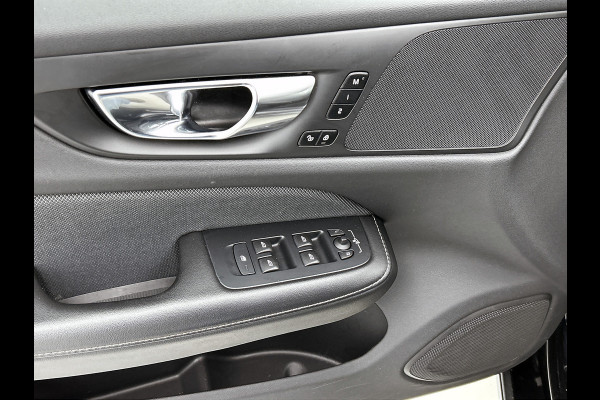 Volvo V60 2.0 T8 Hybride SOH 94% AWD R-Design / Panoramadak / Leder / Navigatie / Adap. Cruise / Pdc.V+A / Stuur- Stoelverwarming / Apk nieuw
