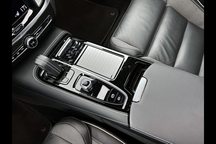 Volvo V60 2.0 T8 Hybride SOH 94% AWD R-Design / Panoramadak / Leder / Navigatie / Adap. Cruise / Pdc.V+A / Stuur- Stoelverwarming / Apk nieuw