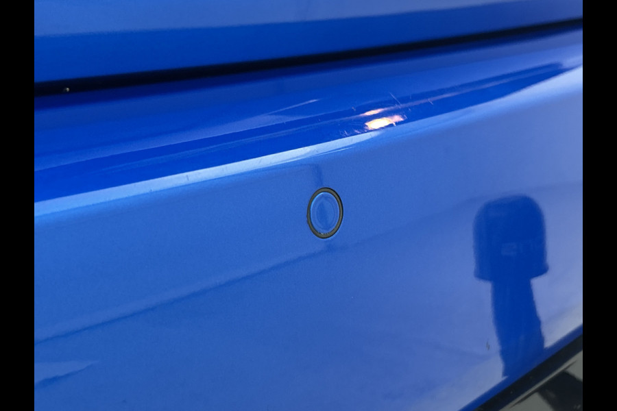 Peugeot 308 SW 1.2 131PK GT Automaat / Distributie vv.bij 102.000KM / Trekhaak / 1/2 Leder / Pdc+Camera / Navi./ Xenon / / Apk 06-2027