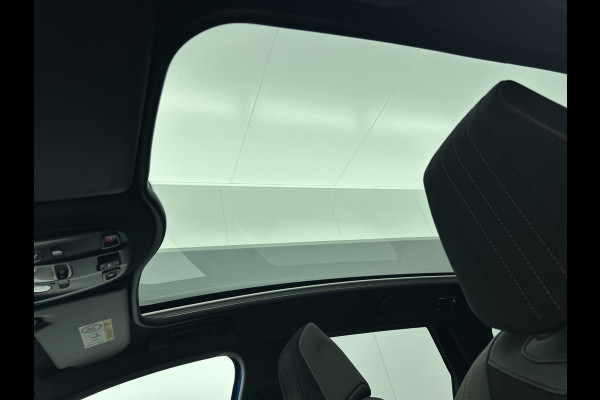 Peugeot 308 SW 1.2 131PK GT Automaat / Distributie vv.bij 102.000KM / Trekhaak / 1/2 Leder / Pdc+Camera / Navi./ Xenon / / Apk 06-2027