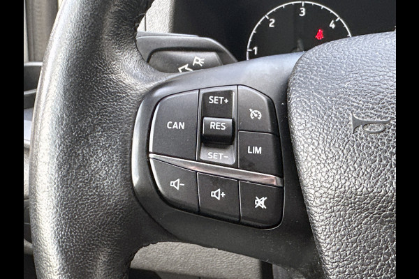 Ford Transit Custom 340 2.0 TDCI Euro6 131PK H2 Trend 3Pers  *ideaal voor Camper* / Navigatie / Pdc./ Airco / Driver assist / Stoelverwarming  / Apk nieuw