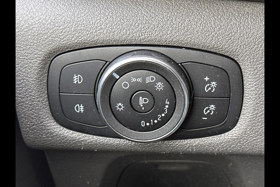 Ford Transit Custom 340 2.0 TDCI Euro6 131PK H2 Trend 3Pers  *ideaal voor Camper* / Navigatie / Pdc./ Airco / Driver assist / Stoelverwarming  / Apk nieuw