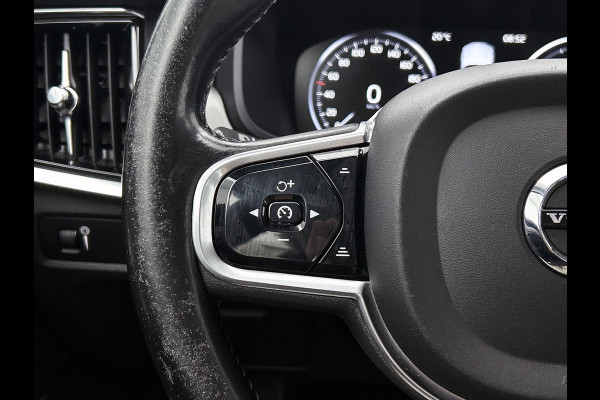 Volvo V90 D4 190PK Automaat Momentum / Navigatie / Adap-cruise / park-assist / Memory sportseats / leder int. / Trekhaak / 18" Lmv / Apk 04-2026