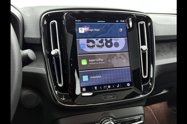 Volvo C40 Recharge Plus 69 kWh SOH 95% / Panoramadak / Trekhaak / Camera / Stoel-Stuurverwarming / Navigatie / Radio-multimedia / Apk 01-2027