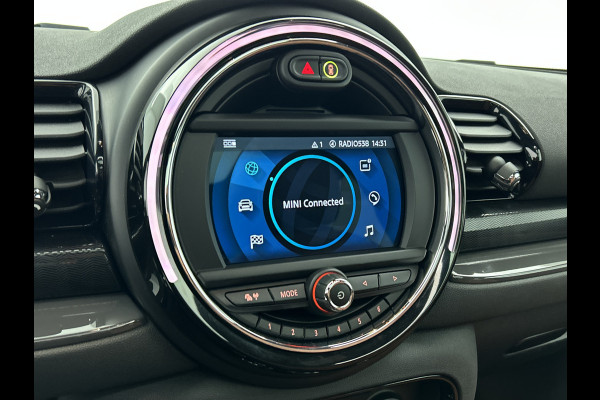 MINI Clubman 1.5 136Pk Automaat Cooper Edition / Panoramadak / Airco-ecc./ Navigatie / Leder / Xenon / Apk 08-2026