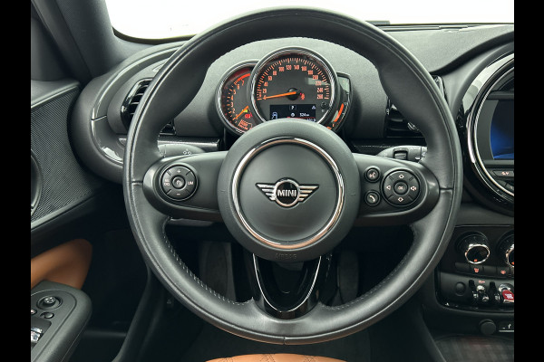 MINI Clubman 1.5 136Pk Automaat Cooper Edition / Panoramadak / Airco-ecc./ Navigatie / Leder / Xenon / Apk 08-2026