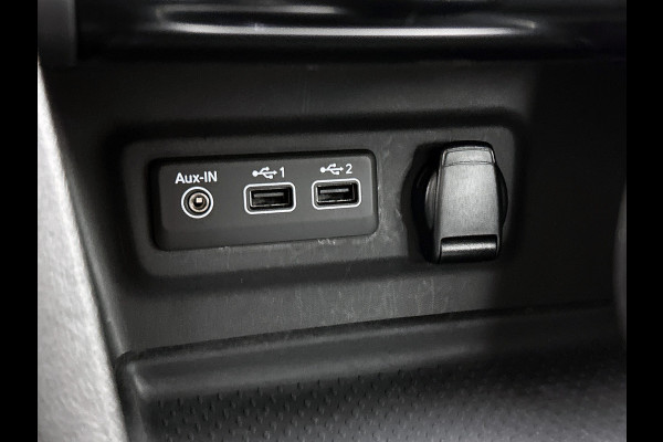 Renault MEGANE Estate 1.3 TCe 141PK Automaat Zen / Trekhaak / Navigatie / Pdc.A / Airco-ecc./ Xenon / Apk 11-2026