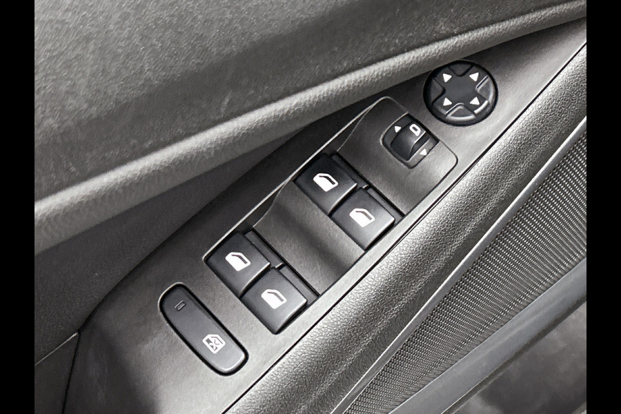 Opel Crossland 1.2 T 131PK Automaat Elegance / Distributie vv bij 89Dkm / Trekhaak / Cruise / Carplay / Lmv / Led / Ecc / Navi / Apk 03-2027