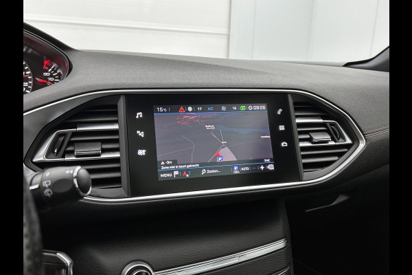 Peugeot 308 SW 1.5 HDi 131PK GT-Line / Drivers Sport Pack / Trekhaak / 1/2 Leder / Panoramadak / Pdc.V+A / Xenon / Navigatie / / Apk 11-2026