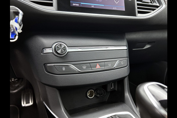 Peugeot 308 SW 1.5 HDi 131PK GT-Line / Drivers Sport Pack / Trekhaak / 1/2 Leder / Panoramadak / Pdc.V+A / Xenon / Navigatie / / Apk 11-2026