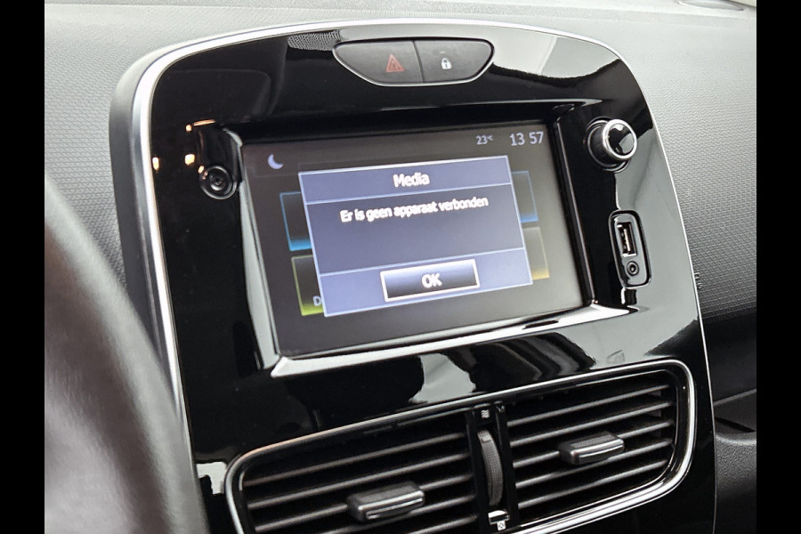 Renault Clio Estate 0.9 TCe 90PK Zen Trekhaak / Airco / Navigatie / cruise-ctr / Aplle carplay / Apk 06-2026