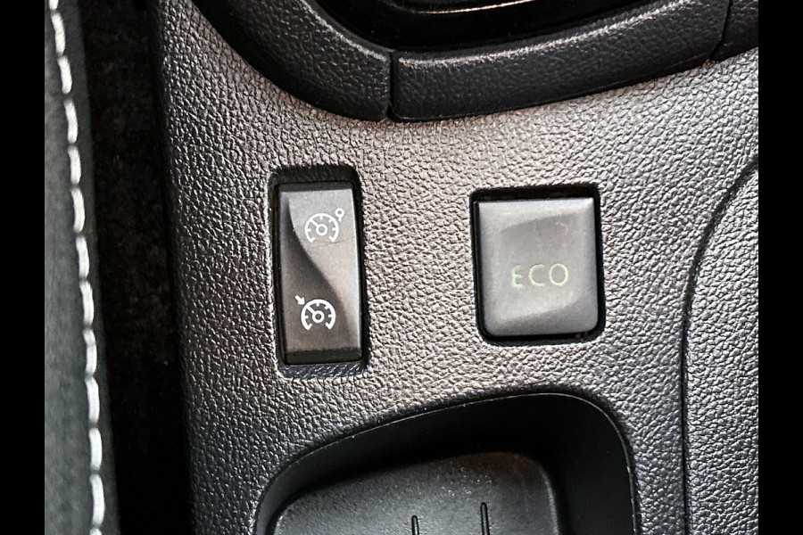 Renault Clio Estate 0.9 TCe 90PK Zen Trekhaak / Airco / Navigatie / cruise-ctr / Aplle carplay / Apk 06-2026