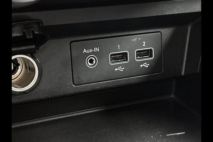 Renault Arkana 1.6 Automaat Hybrid 145 Intens / Trekhaak / Pdc.V+A / Lmv / Stoel+stuur verwarming / Carplay / Keyless entry+start / Apk 11-2027