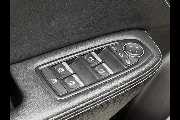 Renault Arkana 1.6 Automaat Hybrid 145 Intens / Trekhaak / Pdc.V+A / Lmv / Stoel+stuur verwarming / Carplay / Keyless entry+start / Apk 11-2027