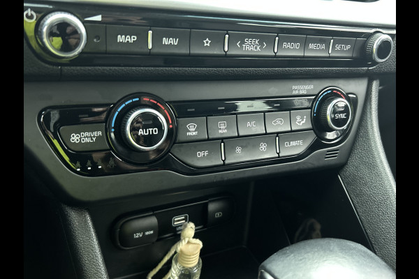 Kia Niro 1.6 GDi Hybrid DynamicLine / Automaat / Navigatie / Leder / Airco-ecc./ Pdc+Camera / Lmv / CC adaptief / Apk 08-2026