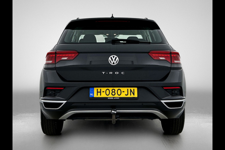 Volkswagen T-Roc 1.0 TSI Style / Navi / Adap-cruise / Trekhaak / Roofrail / Lmv 16" / Multimedia / Apk 02-2026