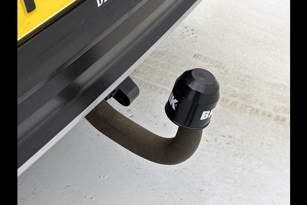 Volkswagen T-Roc 1.0 TSI Style / Navi / Adap-cruise / Trekhaak / Roofrail / Lmv 16" / Multimedia / Apk 02-2026