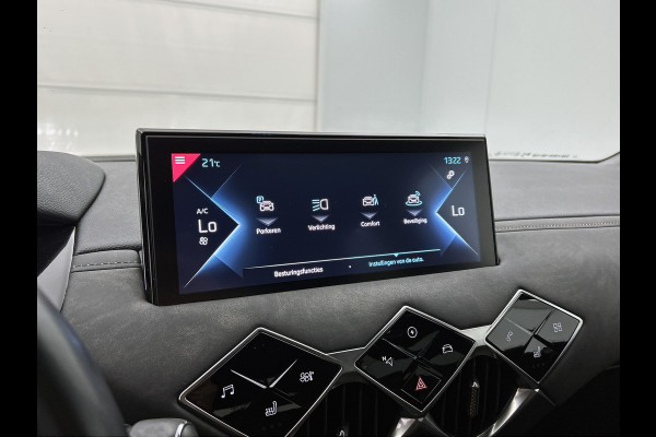 DS DS 3 Crossback E-Tense Executive 50 kWh / 100% Elektrisch / 100% Stijlvol / Cruise ctr. / Lm velg. / Airco-ecc./ Navigatie / DAB / Privacy Glass / Achteruitrijcamera met 180° Vision + parkeersensoren vóór en achter / / Apk 05-2027