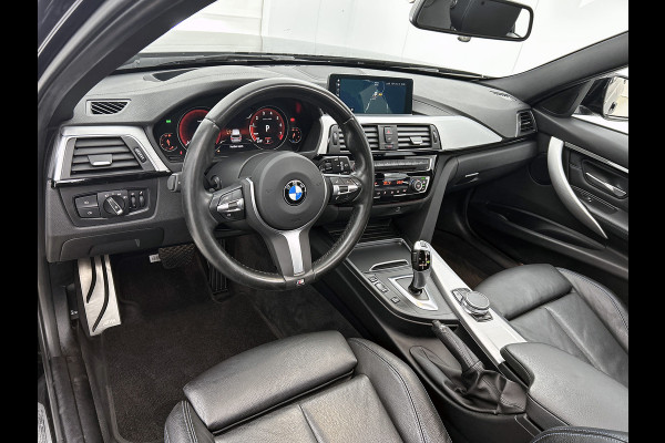 BMW 3 Serie Touring 318i M Sport Automaat Corporate / Panoramadak / Leder-sport / Camera / Navigatie / M-Sport plus - Parking - Media Pack / Apk nieuw