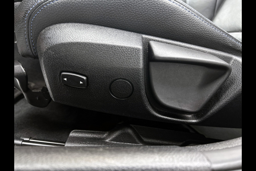 BMW 3 Serie Touring 318i M Sport Automaat Corporate / Panoramadak / Leder-sport / Camera / Navigatie / M-Sport plus - Parking - Media Pack / Apk nieuw