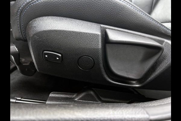 BMW 3 Serie Touring 318i M Sport Automaat Corporate / Panoramadak / Leder-sport / Camera / Navigatie / M-Sport plus - Parking - Media Pack / Apk nieuw