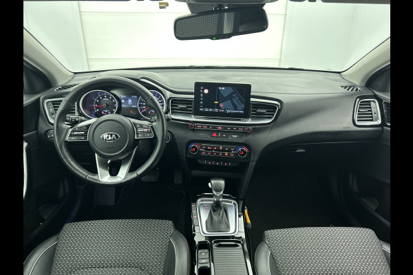 Kia Ceed 1.4 T-GDi 141PK Automaat Dynamic PlusLine - 5Drs. / Airco / Adap-cruise / Lmv 16"/ stoel+stuur verw. / Navigatie / Apk 05-2026