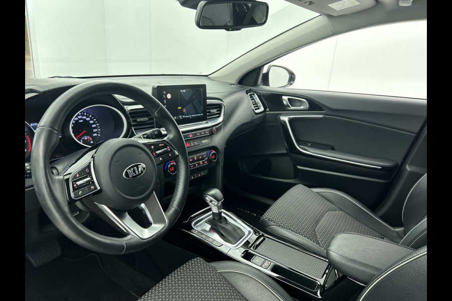 Kia Ceed 1.4 T-GDi 141PK Automaat Dynamic PlusLine - 5Drs. / Airco / Adap-cruise / Lmv 16"/ stoel+stuur verw. / Navigatie / Apk 05-2026