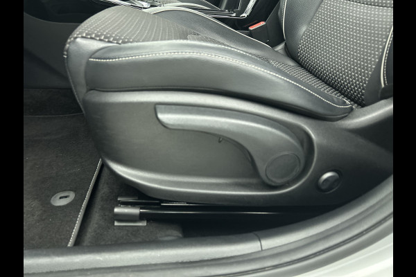 Kia Ceed 1.4 T-GDi 141PK Automaat Dynamic PlusLine - 5Drs. / Airco / Adap-cruise / Lmv 16"/ stoel+stuur verw. / Navigatie / Apk 05-2026