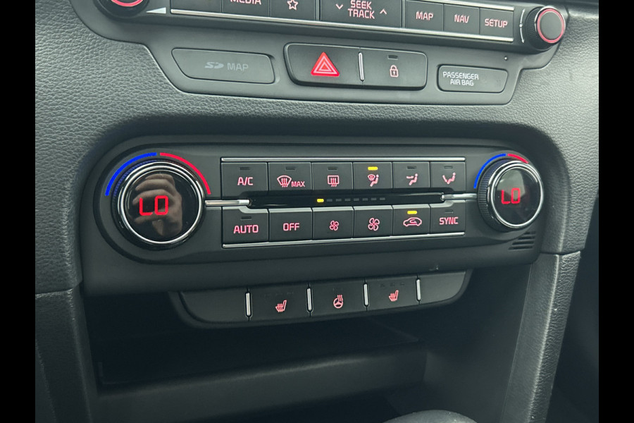 Kia Ceed 1.4 T-GDi 141PK Automaat Dynamic PlusLine - 5Drs. / Airco / Adap-cruise / Lmv 16"/ stoel+stuur verw. / Navigatie / Apk 05-2026
